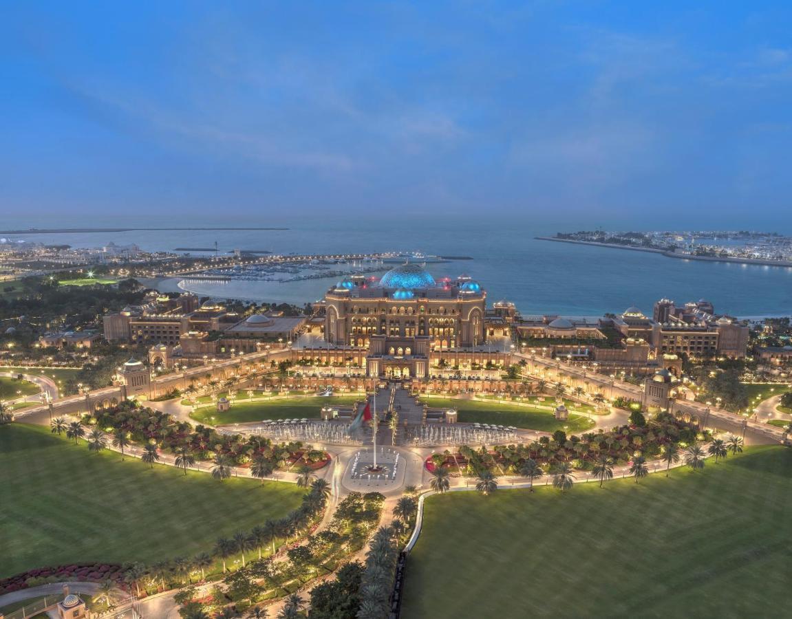 Emirates Palace Mandarin Oriental, Abu Dhabi Exterior foto